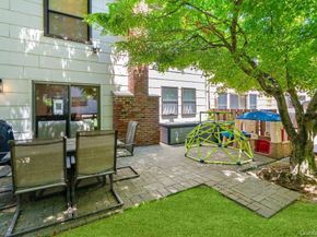 12 Cold Harbour Lane, Woodbury NY 11797