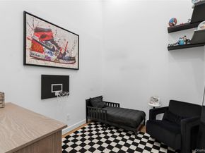 12 Cold Harbour Lane, Woodbury NY 11797
