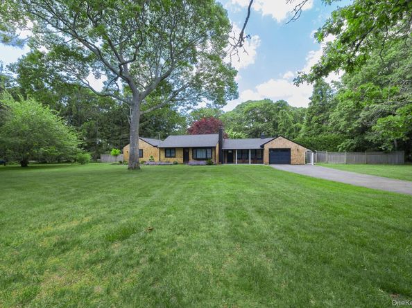 19 Groveland Avenue, East Quogue NY 11942