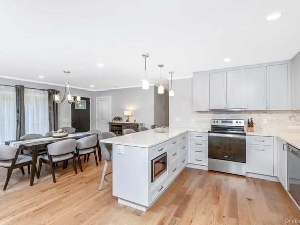 19 Groveland Avenue, East Quogue NY 11942