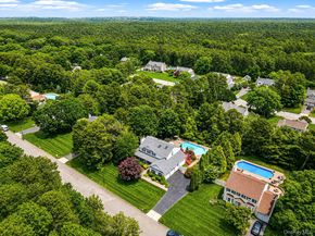 191 Natures Lane, Miller Place NY 11764