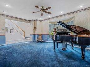 191 Natures Lane, Miller Place NY 11764