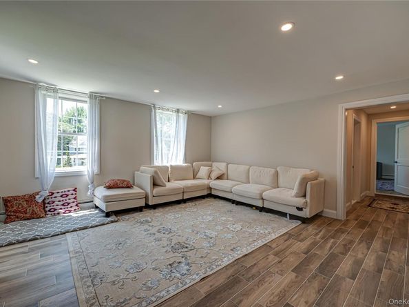 68 Nassau Road, Huntington NY 11743
