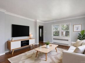 32 Croyden, New Hyde Park NY 11040
