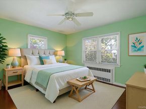 32 Croyden, New Hyde Park NY 11040