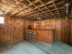 32 Croyden, New Hyde Park NY 11040