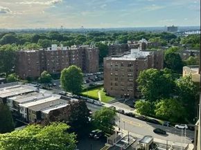 2 Bay Club Drive 15R, Bayside NY 11360