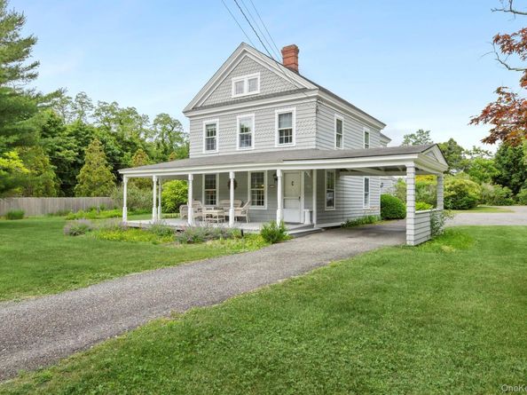 718 Montauk Highway, East Quogue NY 11942