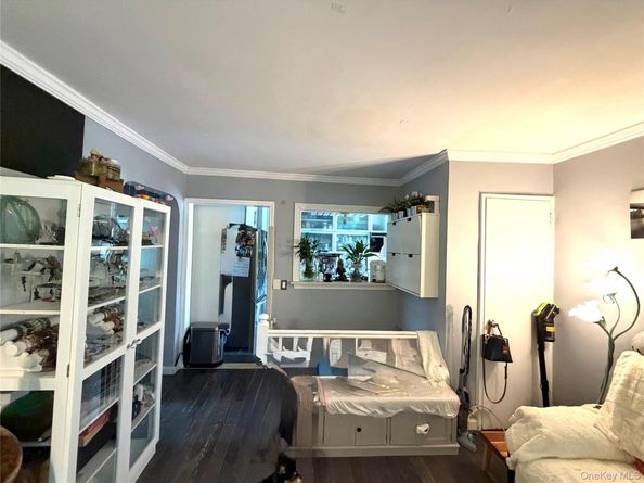 73-96 Springfield Blvd 2nd floor, Oakland Gardens NY 11364