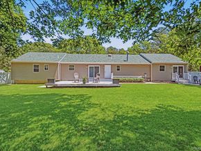 20 Charter Court, Manorville NY 11949