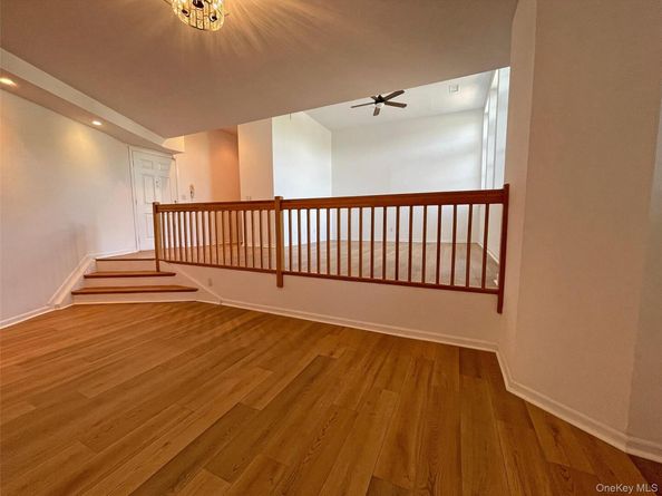 55 W Hartsdale Avenue H, Hartsdale NY 10530