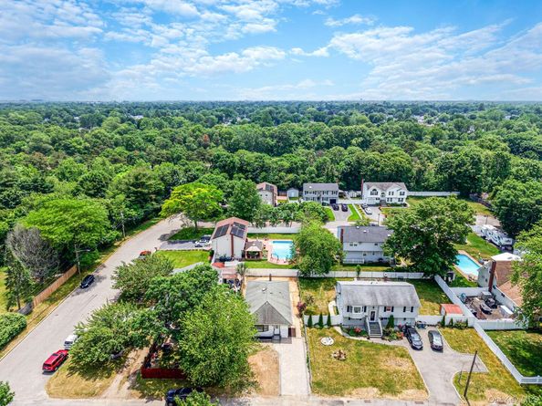 64 Cedar Drive, Bay Shore NY 11706