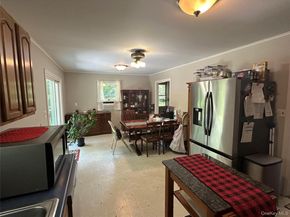 185 Holden Avenue, Cutchogue NY 11935