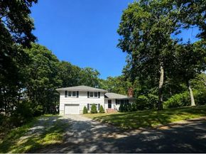 185 Holden Avenue, Cutchogue NY 11935