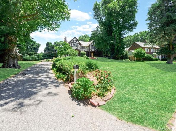 51 Crescent Road, Port Washington NY 11050