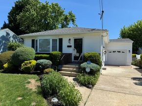 322 N Virginia Avenue, Massapequa NY 11758