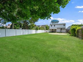 101 Spruce Avenue, Bethpage NY 11714