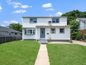 101 Spruce Avenue, Bethpage NY 11714