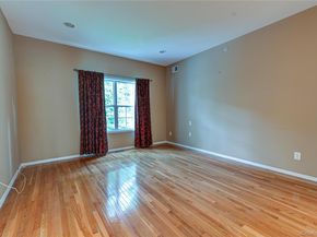 31 Cranberry Circle, Medford NY 11763