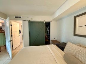 280 SW 20th Rd 404, Miami FL 33129
