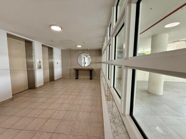 280 SW 20th Rd 404, Miami FL 33129