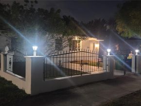 2951 NW 49th St, Miami FL 33142
