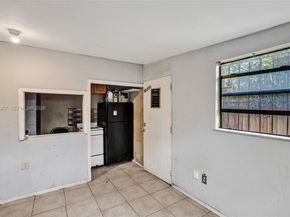 836 NW 101st St, Miami FL 33150