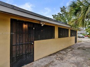 836 NW 101st St, Miami FL 33150