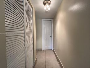 3700 NW 21st St 304, Lauderdale Lakes FL 33311