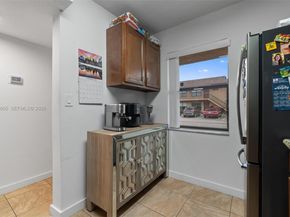 10005 S Winding Lake Rd 106, Sunrise FL 33351