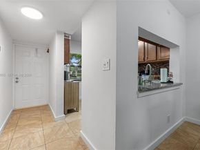 10005 S Winding Lake Rd 106, Sunrise FL 33351