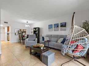 10005 S Winding Lake Rd 106, Sunrise FL 33351