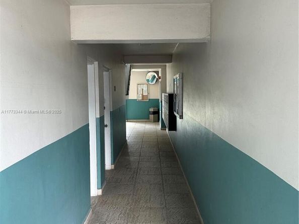 3922 NE 166th St S103, North Miami Beach FL 33160