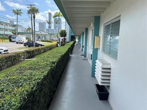 3922 NE 166th St S103, North Miami Beach FL 33160