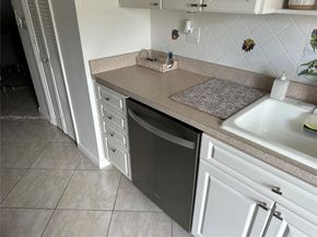 3922 NE 166th St S103, North Miami Beach FL 33160