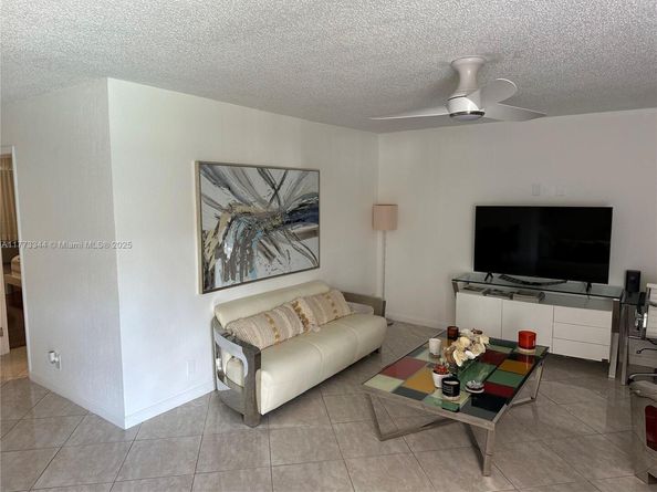 3922 NE 166th St S103, North Miami Beach FL 33160