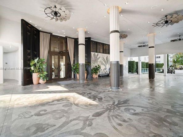 1100 West Ave 819, Miami Beach FL 33139