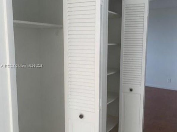 4200 Hillcrest Dr 800, Hollywood FL 33021