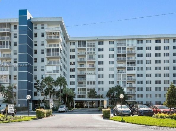 4200 Hillcrest Dr 800, Hollywood FL 33021