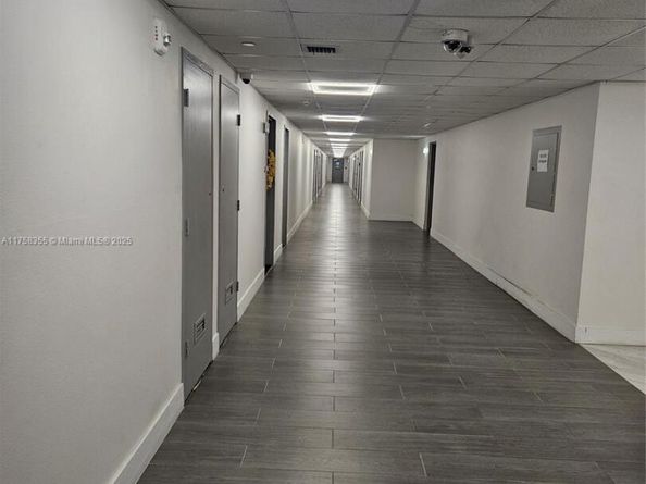 4200 Hillcrest Dr 800, Hollywood FL 33021