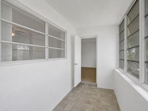 1400 NE 191st St 343, Miami FL 33179