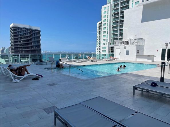 133 NE 2nd Ave 2219, Miami FL 33132
