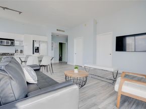133 NE 2nd Ave 2219, Miami FL 33132