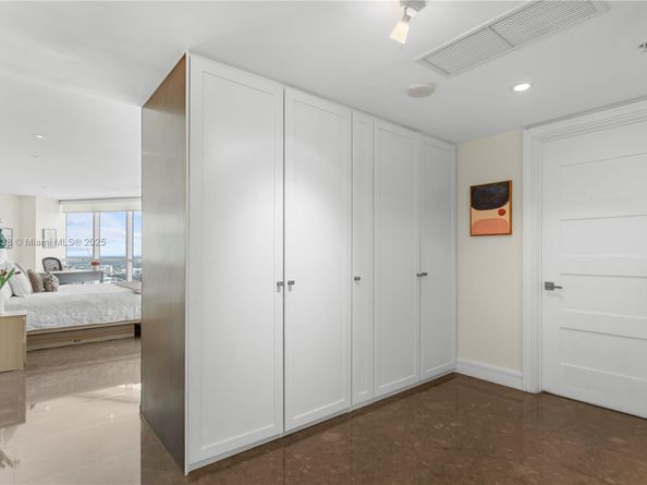 18201 Collins Ave 5301, Sunny Isles Beach FL 33160