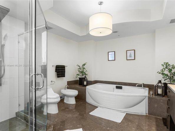 18201 Collins Ave 5301, Sunny Isles Beach FL 33160