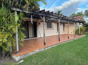 9730 SW 5th St, Miami FL 33174