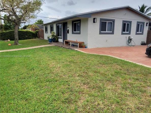 20180 NW 14th Ct, Miami Gardens FL 33169