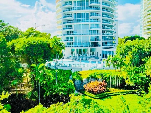 2127 Brickell Ave 1505, Miami FL 33129