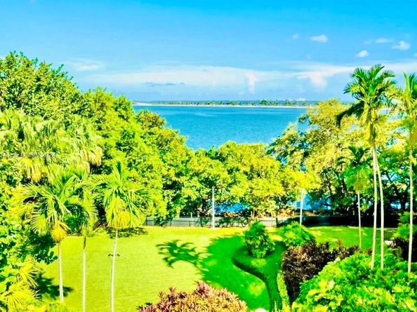 2127 Brickell Ave 1505, Miami FL 33129