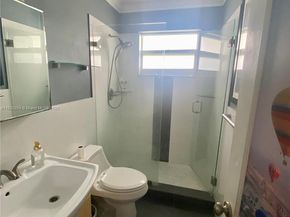 18646 NE 18th Ave 227, Miami FL 33179